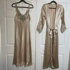 Flora Nikrooz Satin Lace Chemise + Robe Set (Size S)